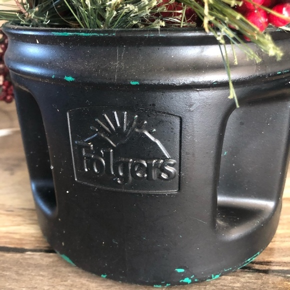 PRIMITIVE HANDMADE SNOWMAN LAMP ARRANGEMENT IN PLASTIC FOLGERS COFFEE CAN - Picture 8 of 10